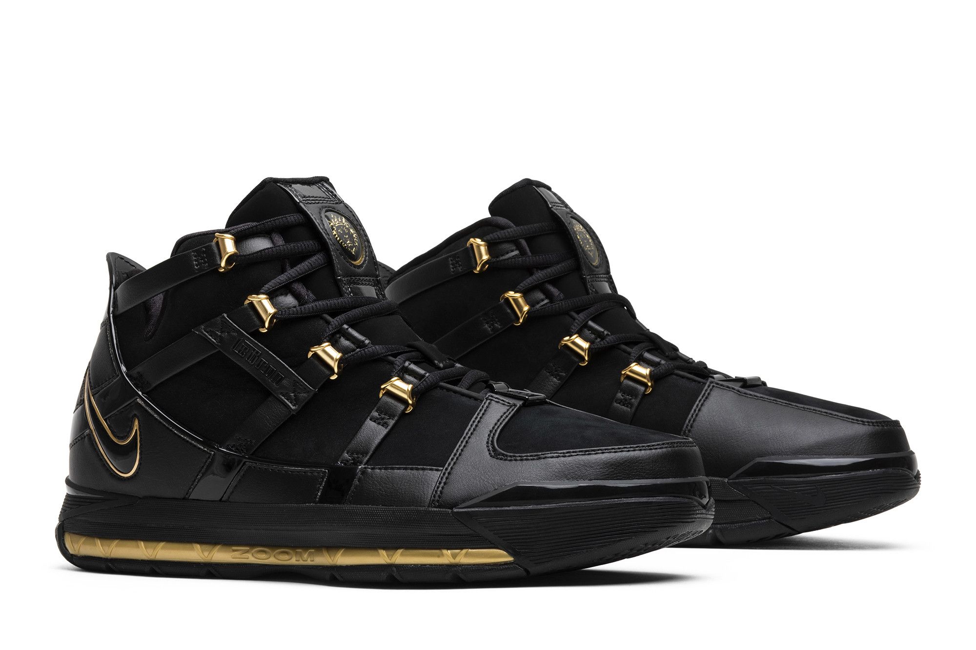 Lebron james 3 sneakers discount