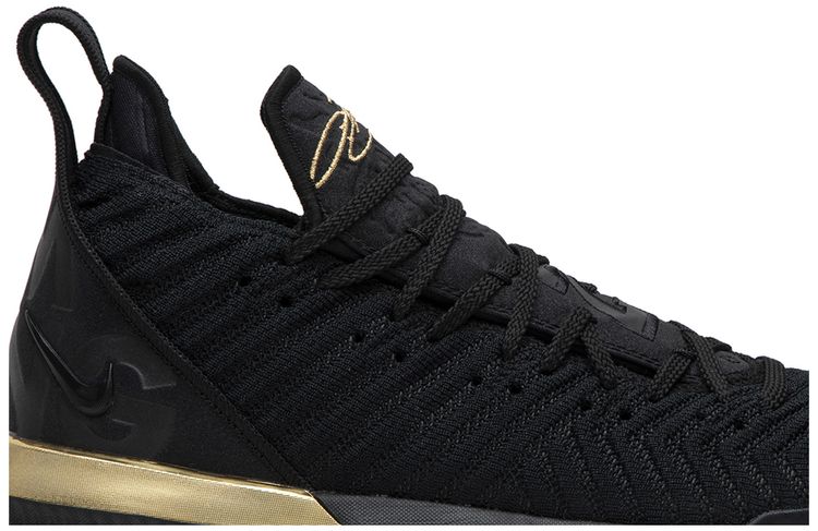 LeBron 16 Im King