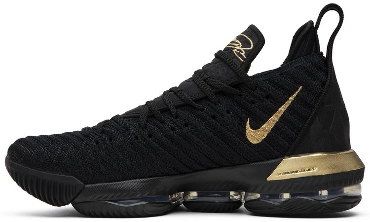LeBron 16 Im King