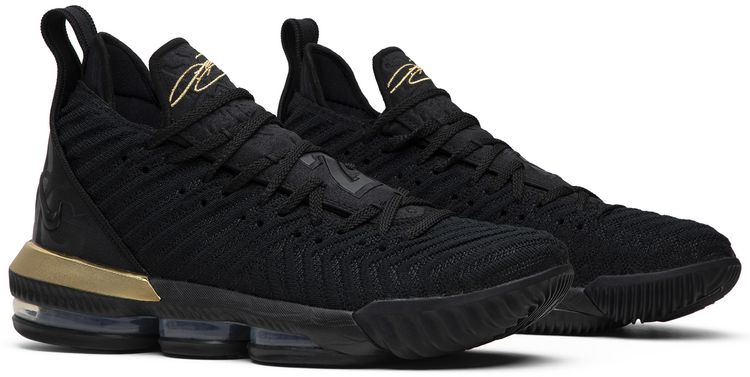 LeBron 16 Im King