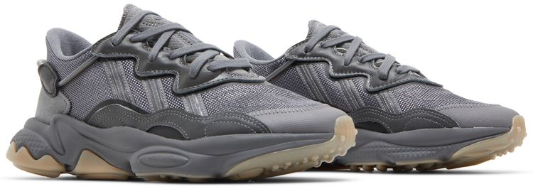 Ozweego Grey Gum