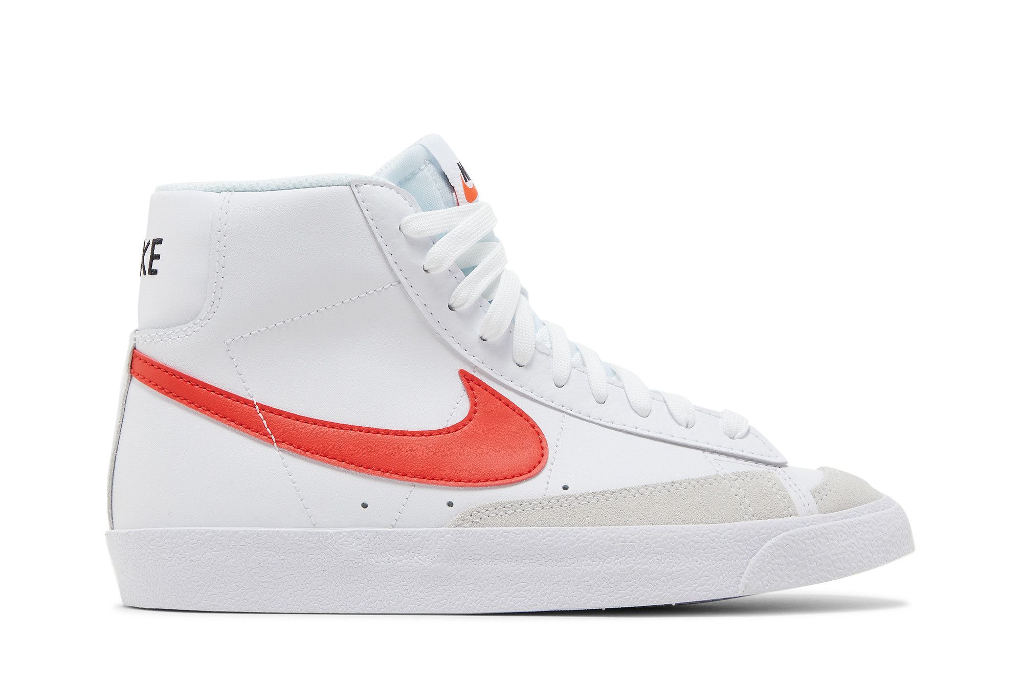 Nike BLAZER MID ’77 VINTAGE Nike Blazer Mid 77 Vintage CZ8653-136 CZ8653-036 Release