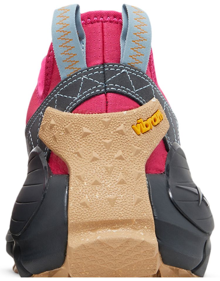 Flintstones Meet Jetsons x Reebok Zig Kinetica 2 Edge Pursuit Pink