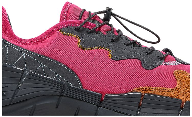 Flintstones Meet Jetsons x Reebok Zig Kinetica 2 Edge Pursuit Pink