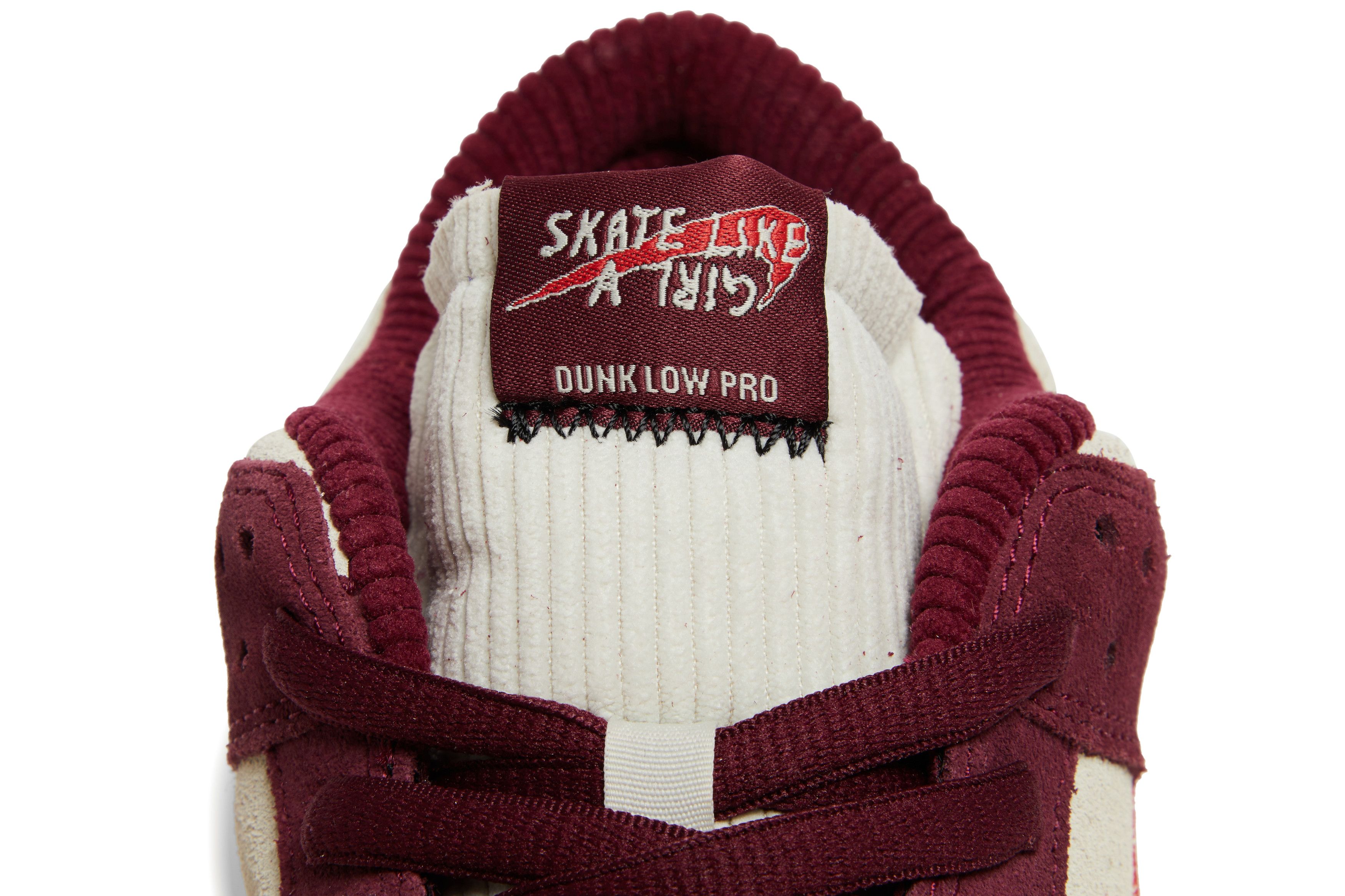 Buy Skate Like a Girl x Dunk Low SB - DX4589 600 | GOAT Buy Skate Like a Girl x Dunk Low SB - DX4589 600 | GOAT