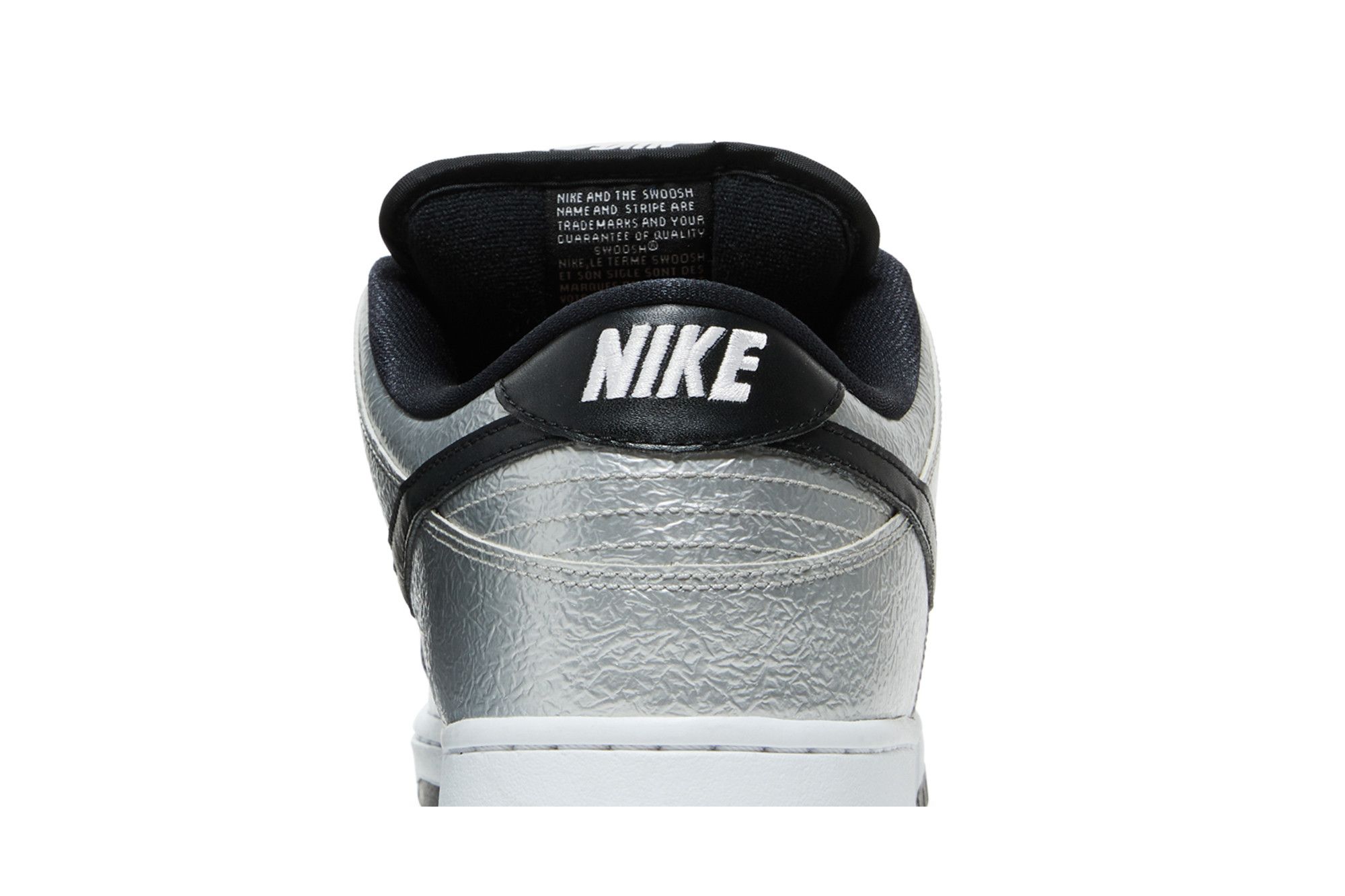 Nike sb cold pizza top