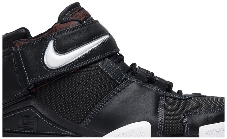 Zoom LeBron 2 Black Crimson