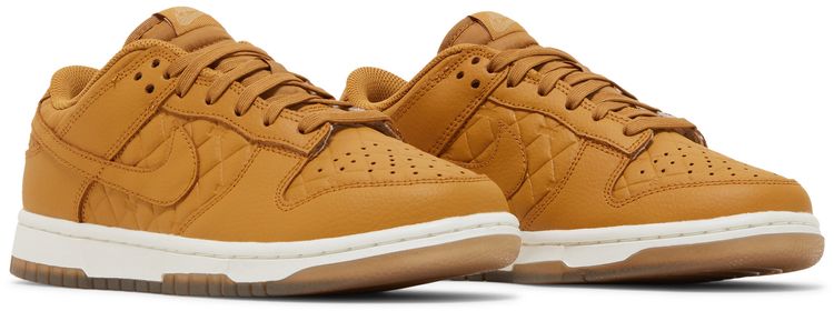 Wmns Dunk Low Quilted Wheat