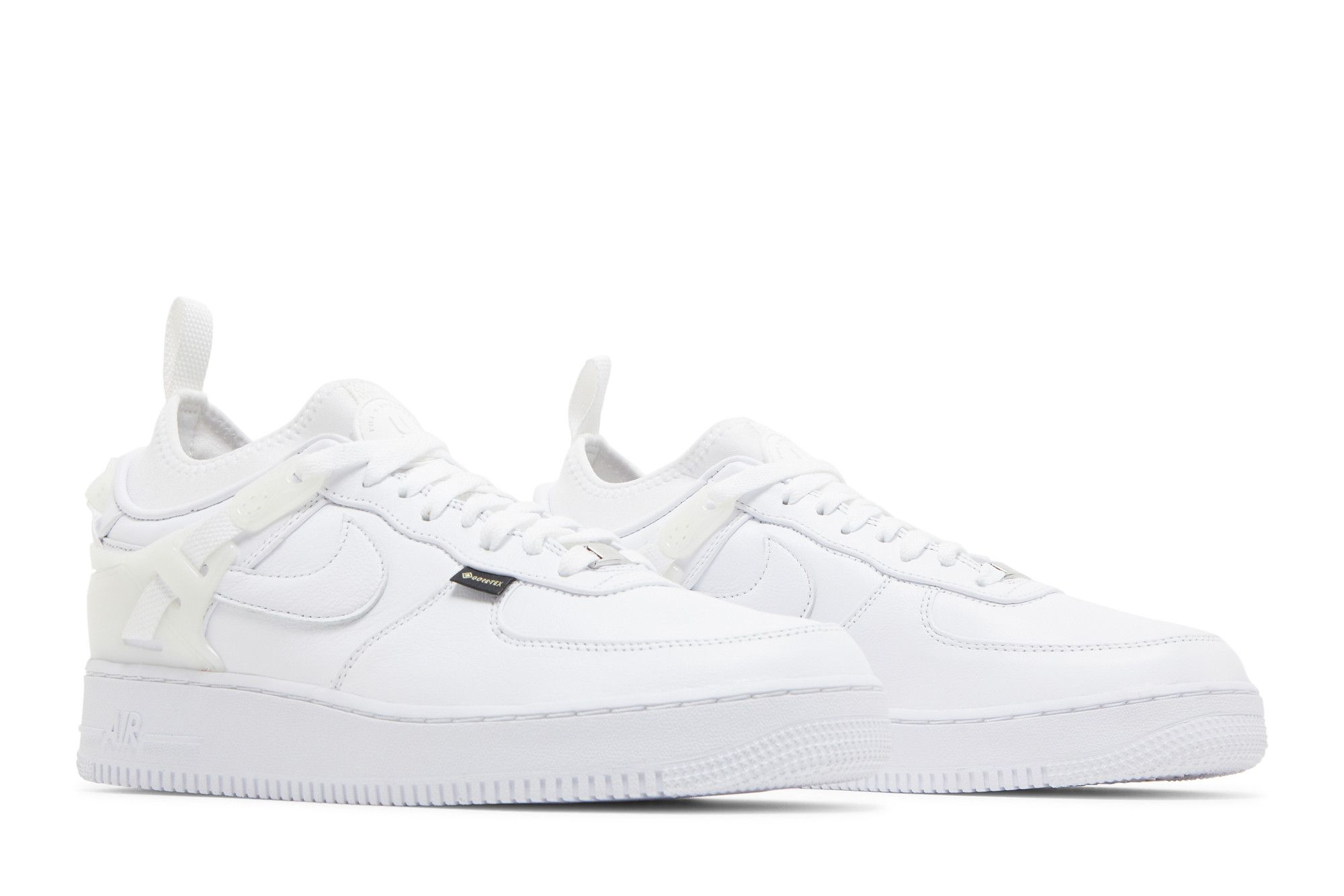 Achetez des Undercover x Air Force 1 Low SP GORE TEX Triple White DQ7558 101 GOAT FR