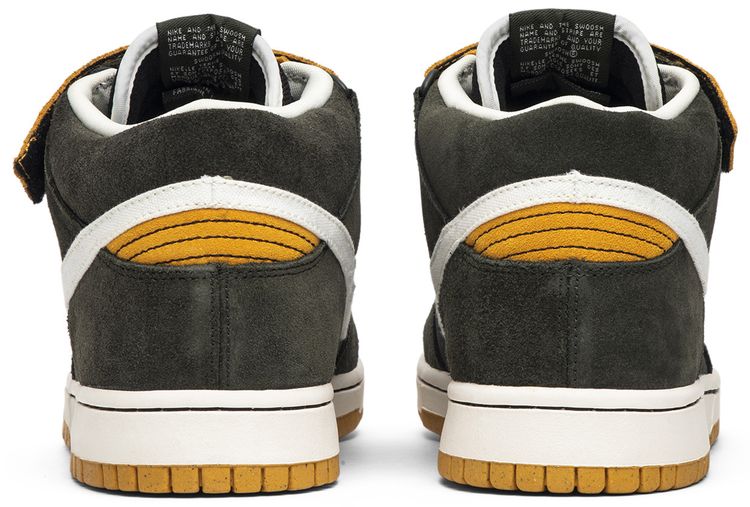 Nike Dunk Mid Pro Sb