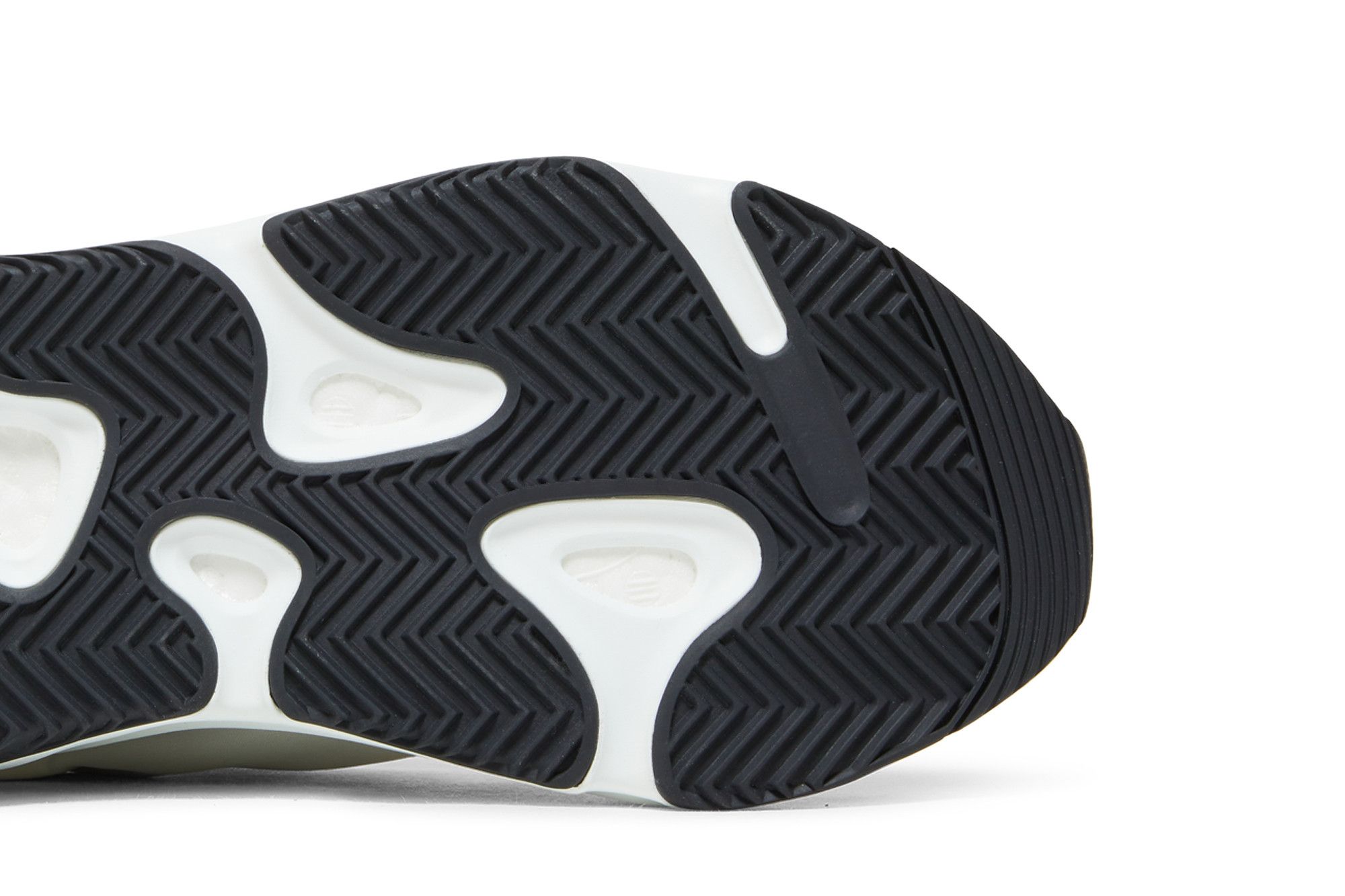 Buy Yeezy Boost 700 MNVN Laceless 'Analog' - IG4798 | GOAT CA