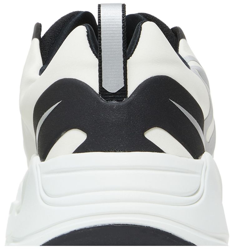 Adidas Yeezy Boost 700 MNVN Laceless Analog