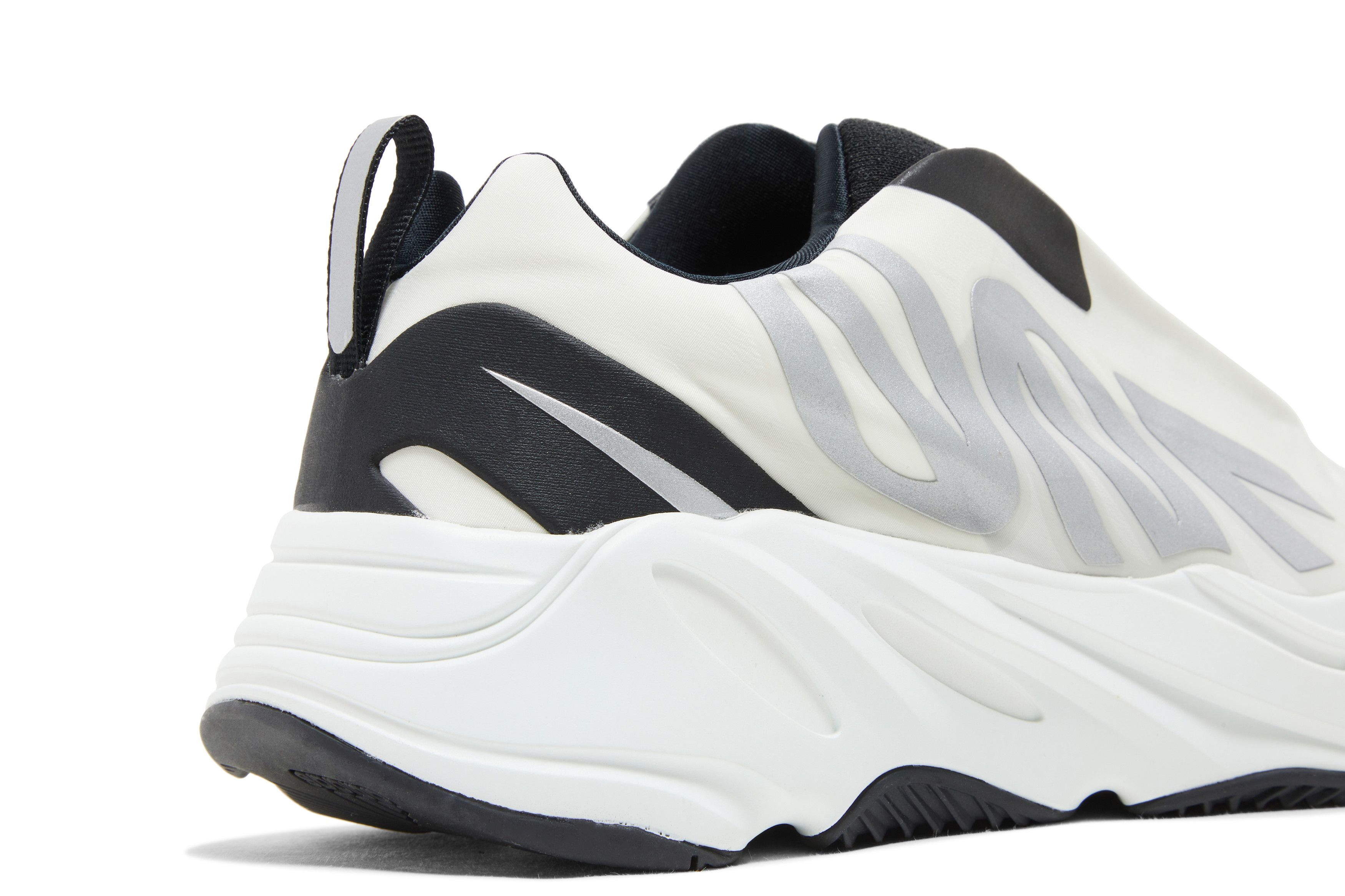 Buy Yeezy Boost 700 MNVN Laceless 'Analog' - IG4798 | GOAT