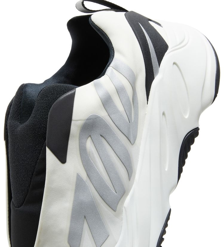 Adidas Yeezy Boost 700 MNVN Laceless Analog