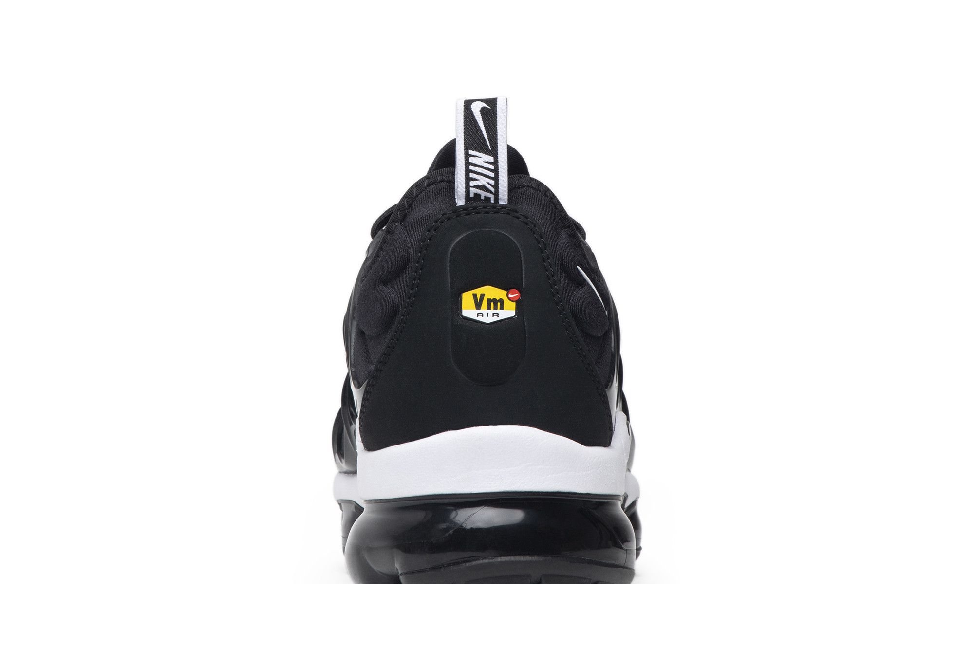 Nike vapormax plus overbranding on sale