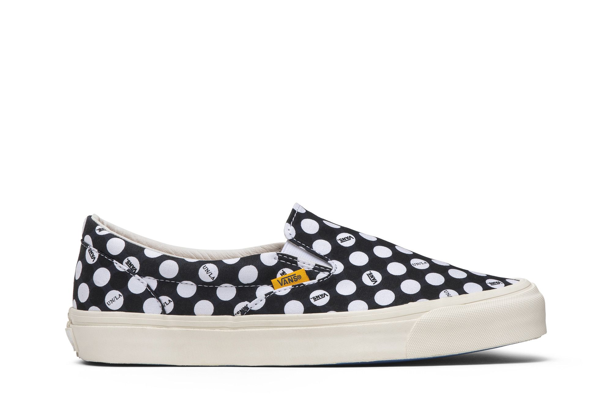 Polka dot vans sales slip ons womens