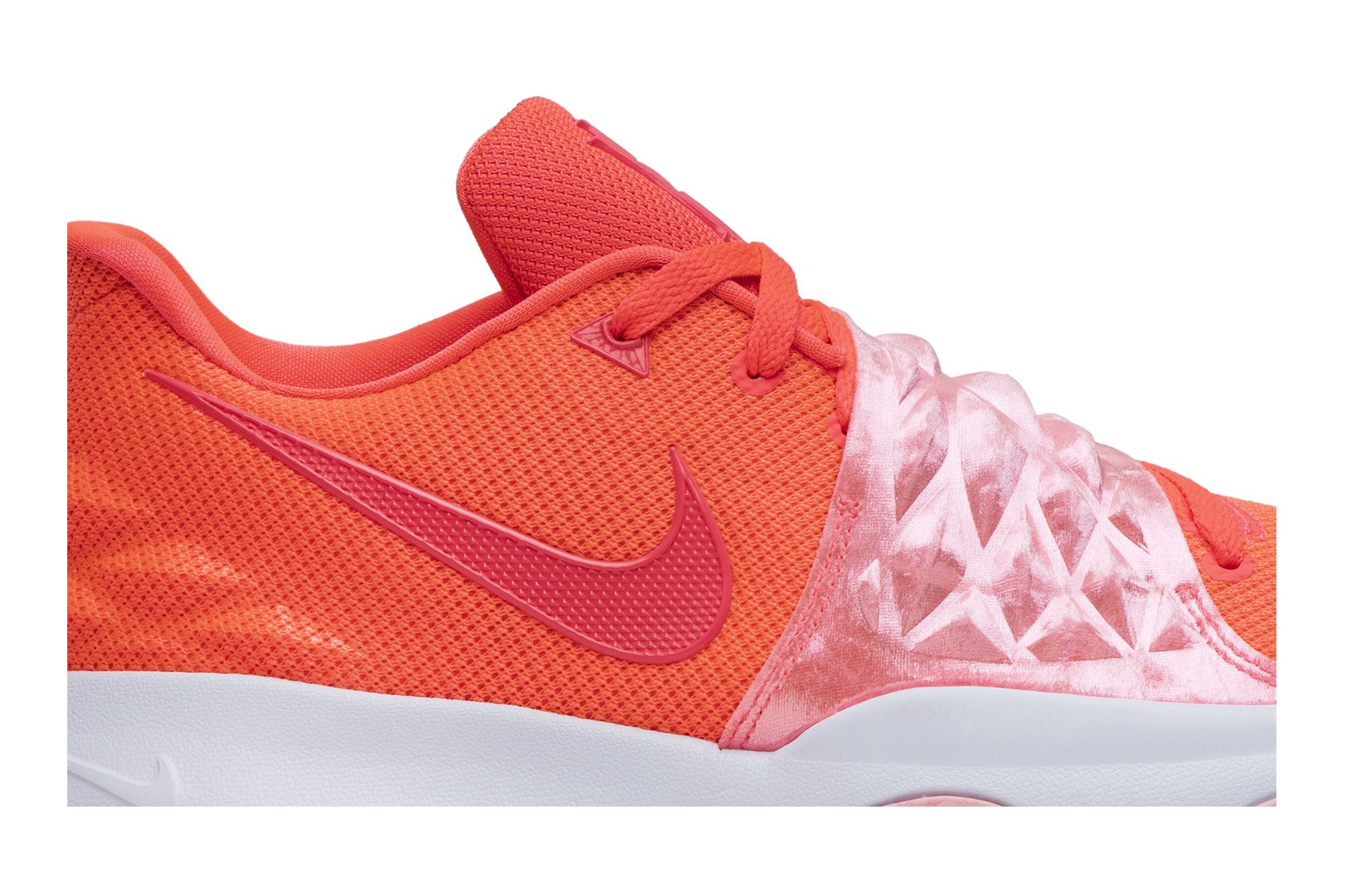 Buy Kyrie Low Hot Punch AO8979 600 GOAT