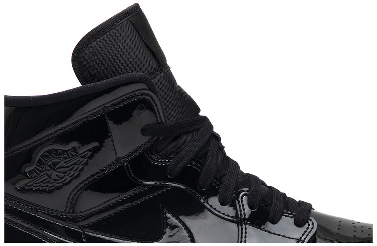 Wmns Air Jordan 1 Mid Patent SE Triple Black