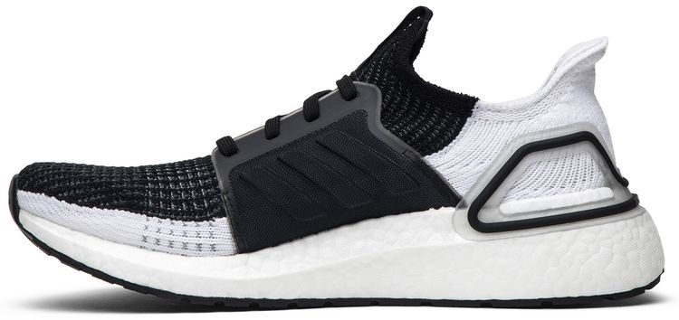UltraBoost 19 Oreo