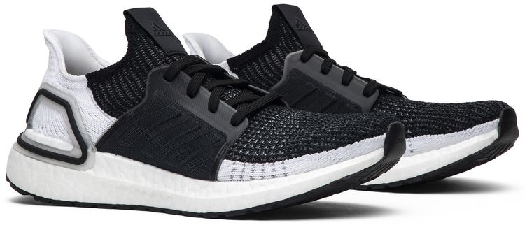 UltraBoost 19 Oreo