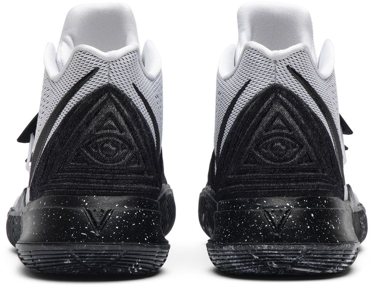 Nike Kyrie 5 Oreo