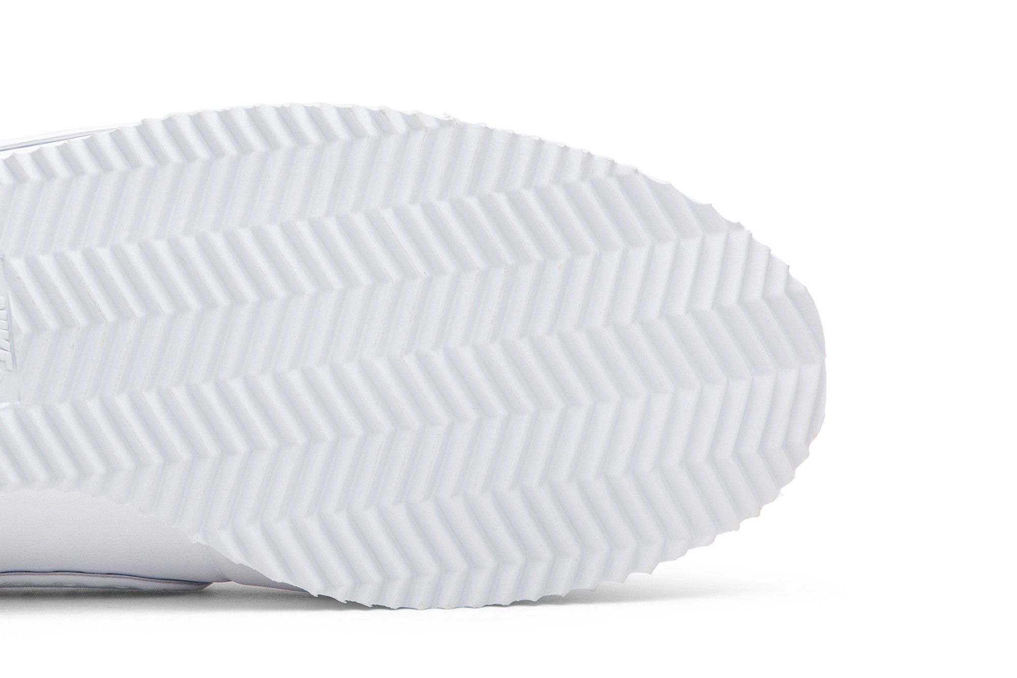 Noise cancelling nike cortez store