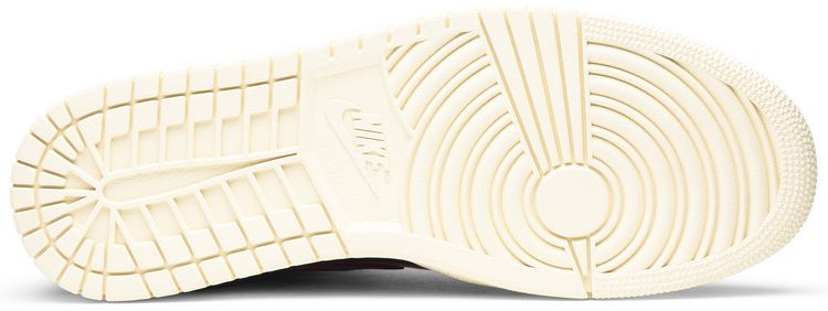 Air Jordan 1 Retro High OG Couture