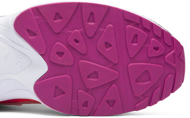 Atmos x Air Max 2 Light QS Logos