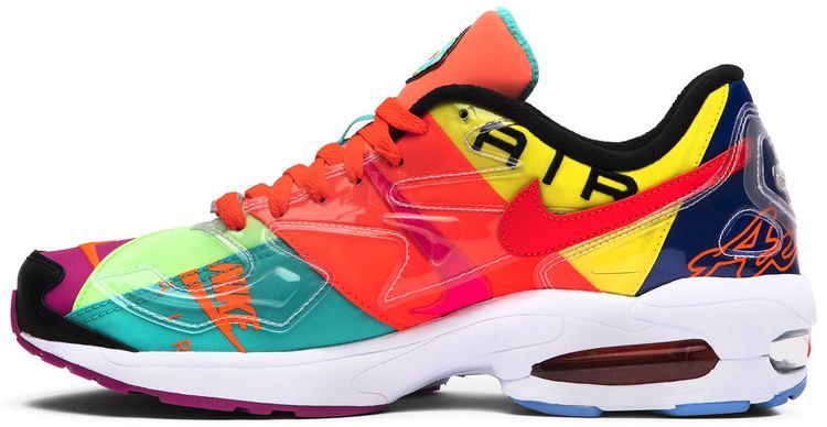 Atmos x Air Max 2 Light QS Logos