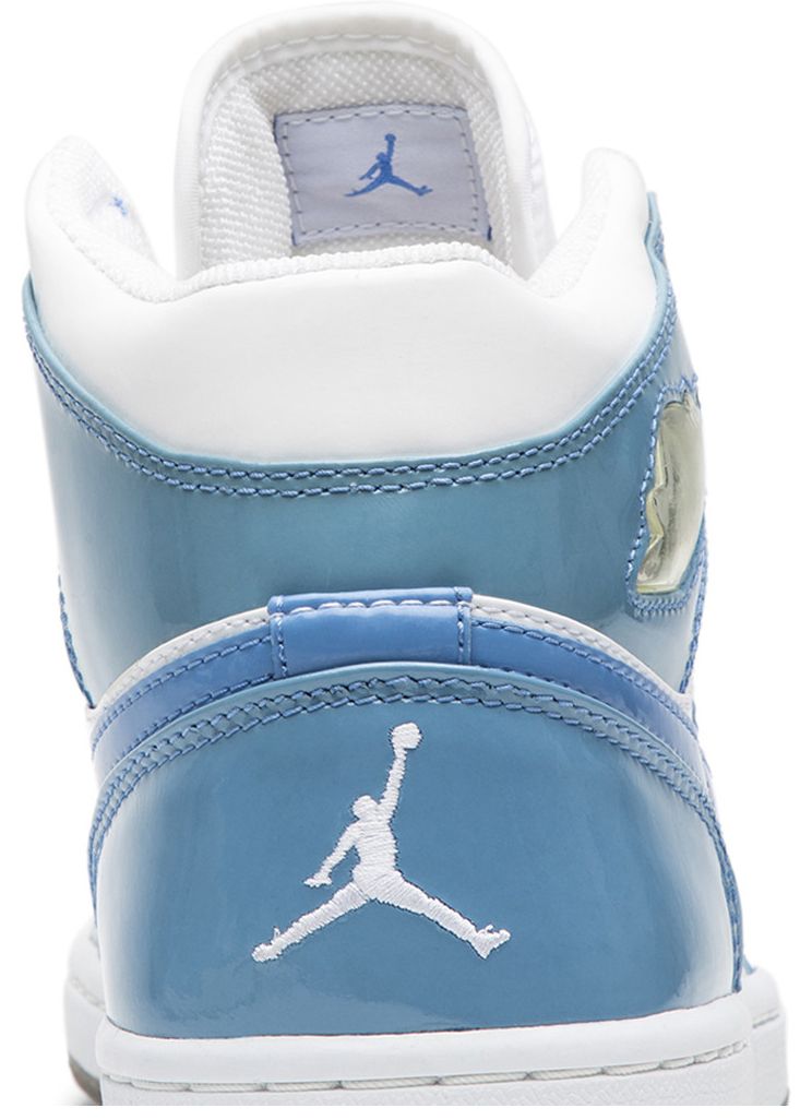 Air Jordan 1 Retro UNC Patent