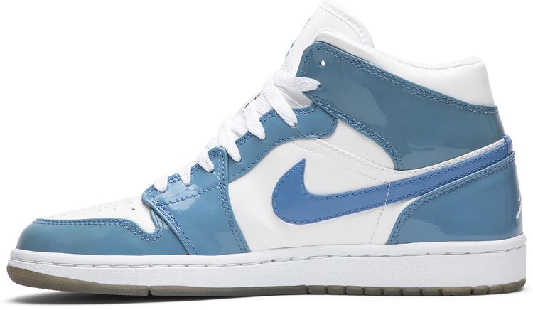 Air Jordan 1 Retro UNC Patent