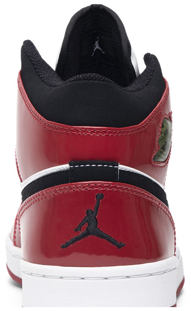 Air Jordan 1 Retro Patent Chicago Bulls 2003