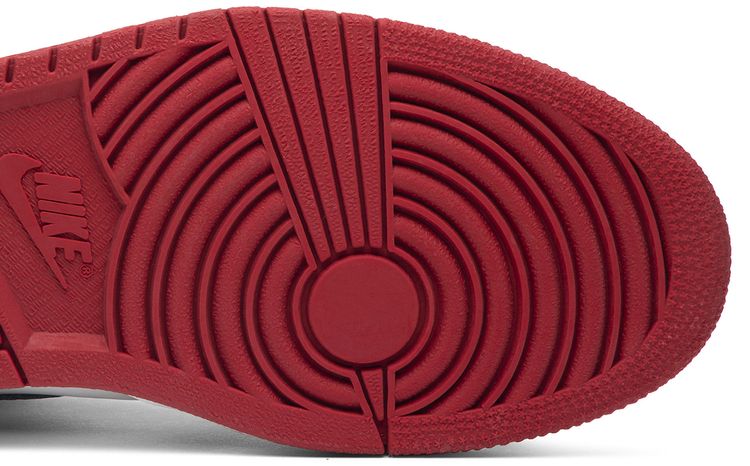 Air Jordan 1 Retro Patent Chicago Bulls 2003