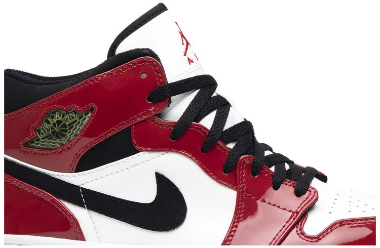 Air Jordan 1 Retro Patent Chicago Bulls 2003