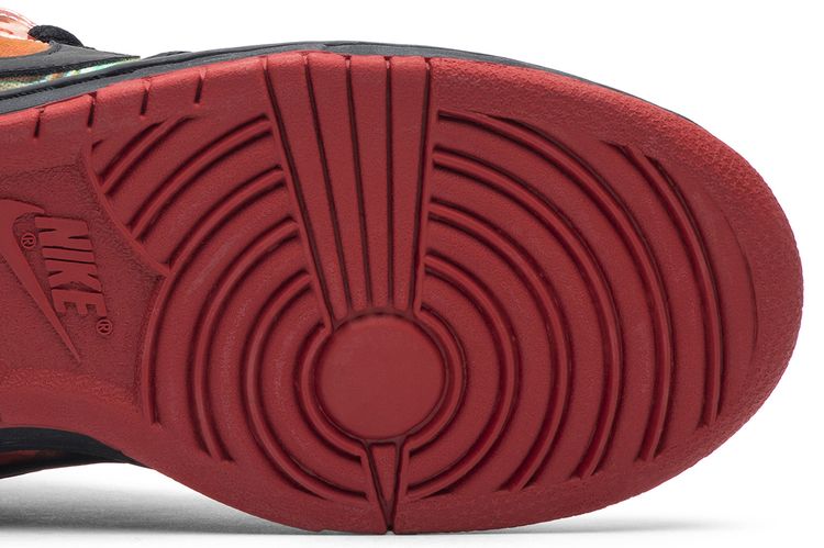 Nike Dunk Low SB Pushead