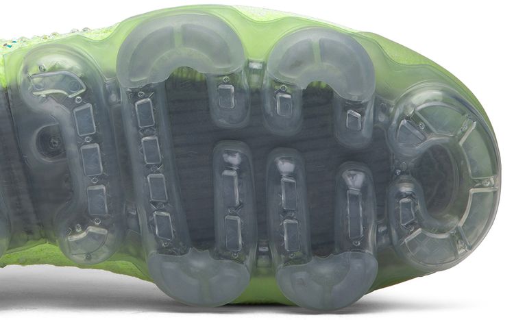 Swarovski x Nike Wmns Air VaporMax 20 Flyknit Volt