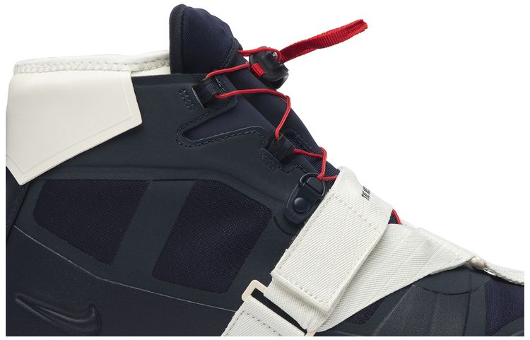 Undercover x Nike SFB Mountain Obsidian Red