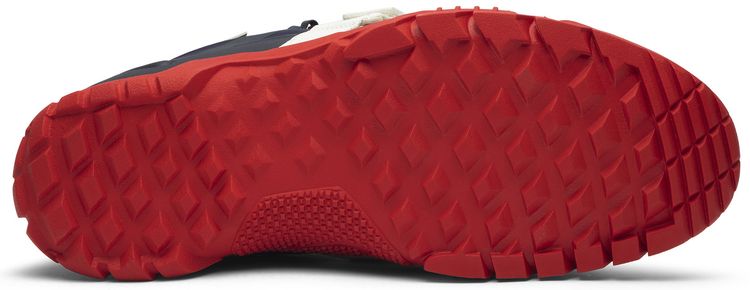 Undercover x Nike SFB Mountain Obsidian Red