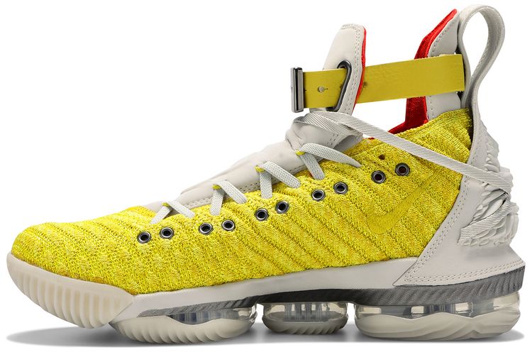 HFR x LeBron 16 Harlem Stage