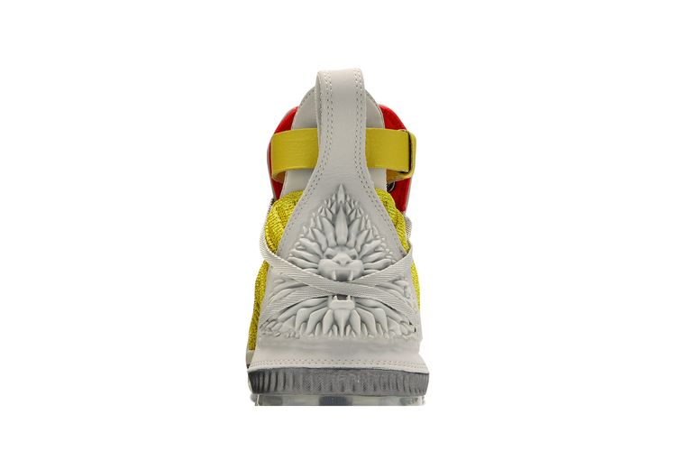 Size 8 - HFR x Nike LeBron 16 Harlem Stage Release Date: Harlem main image 2