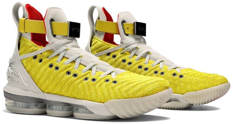 HFR x LeBron 16 Harlem Stage
