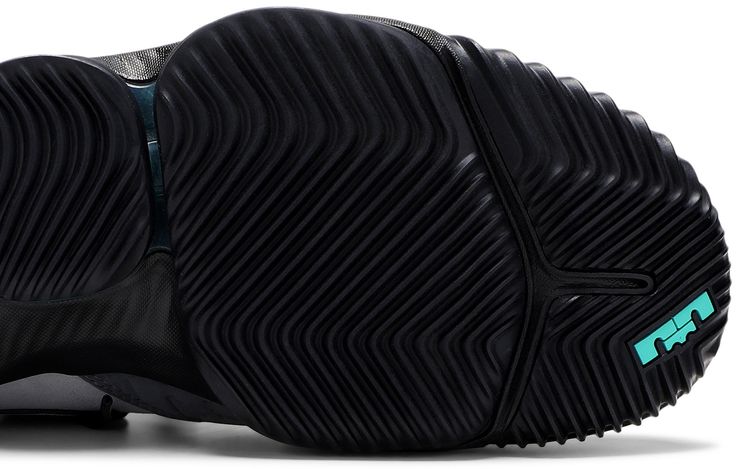 Atmos x Nike LeBron 16 Low Clear Jade