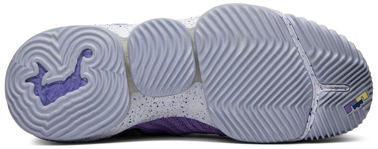 LeBron 16 Lakers Heritage