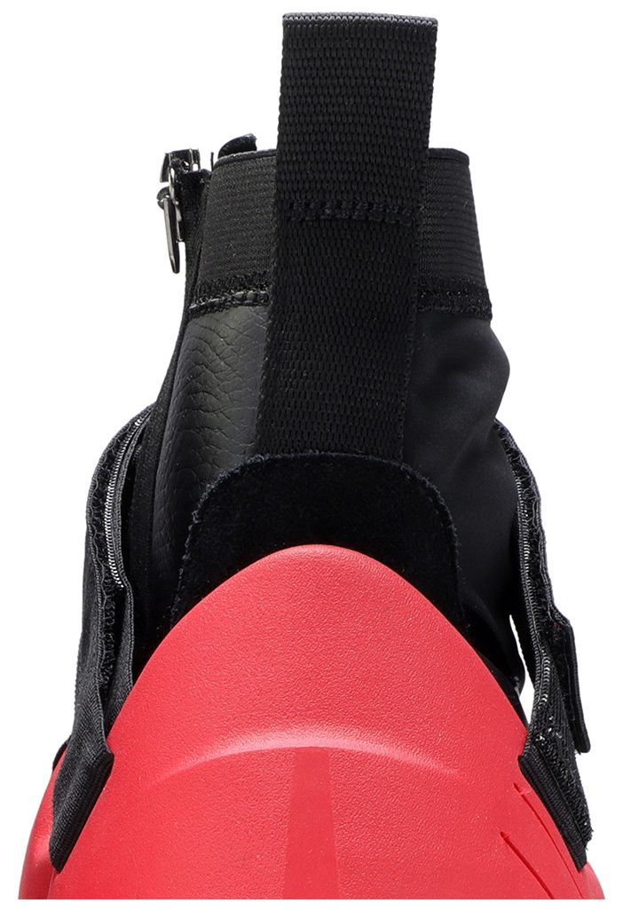 Matthew M Williams x Free Trainer 3 Bred