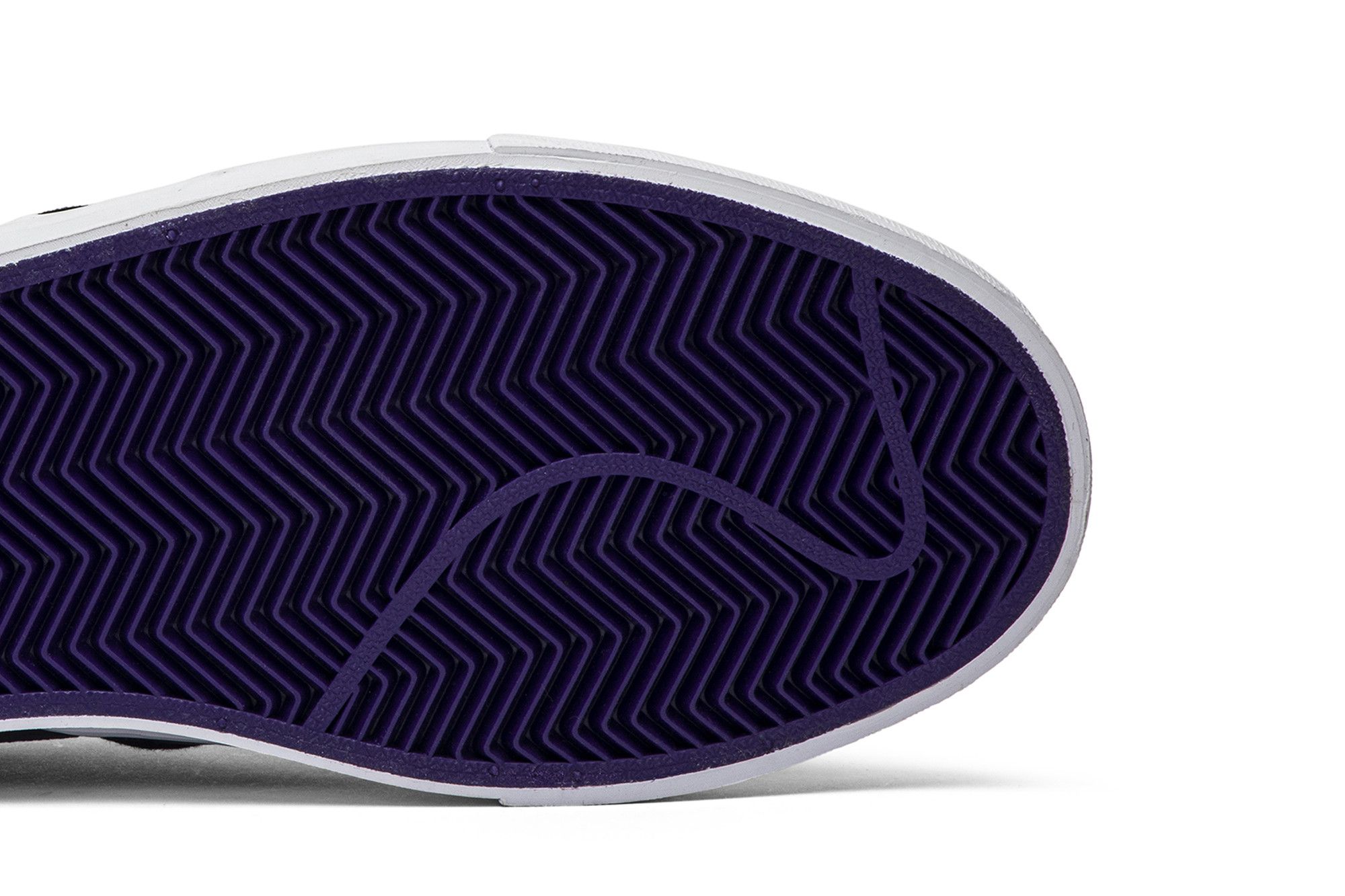 Buy NBA x Stefan Janoski Slip SB Lakers BQ6396 024 GOAT