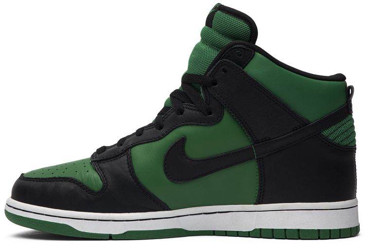 Nike Dunk Hi Premium Deftones