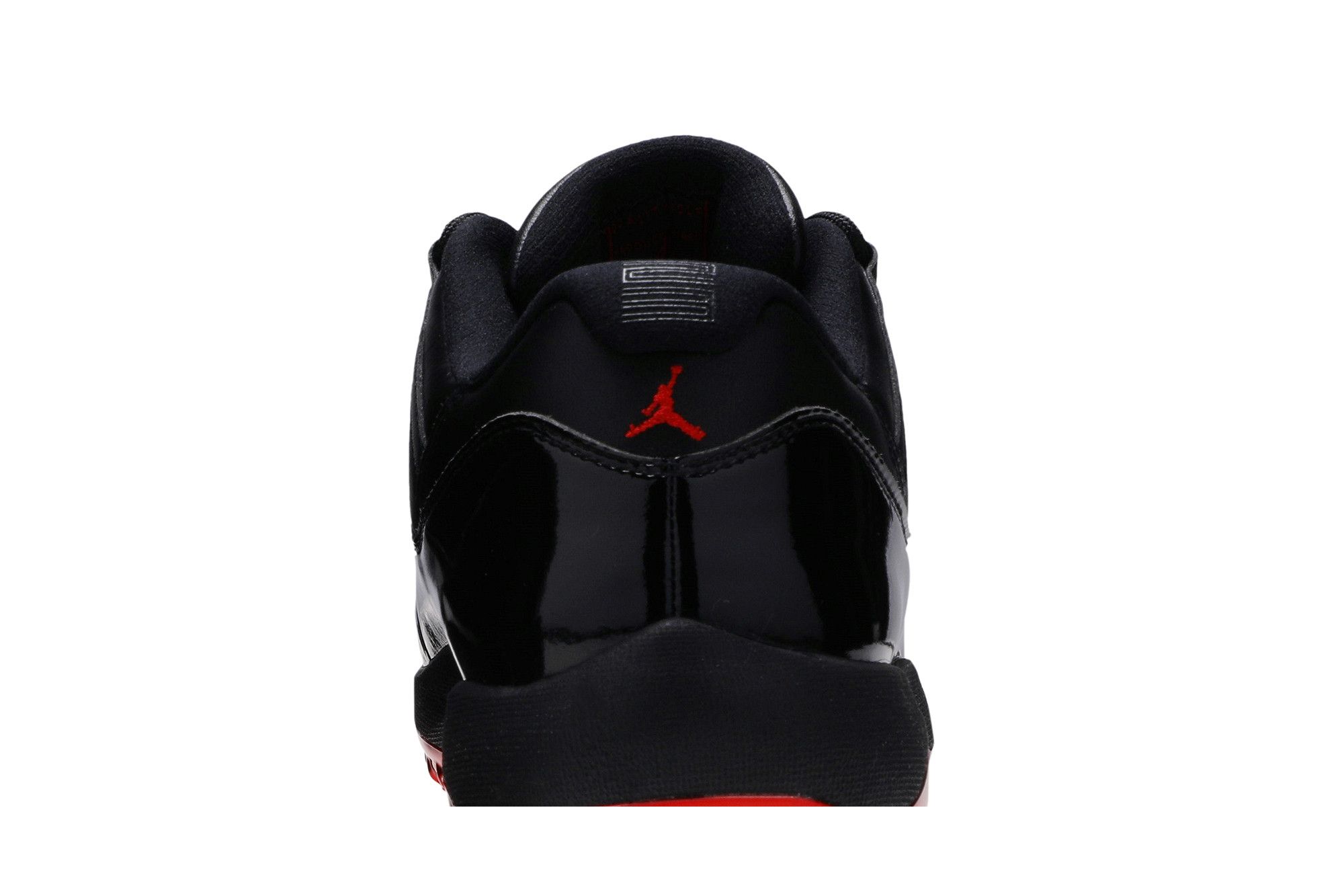 Jordan 11 low golf safari bred top