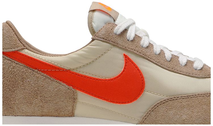 Nike Daybreak SP Vegas Gold