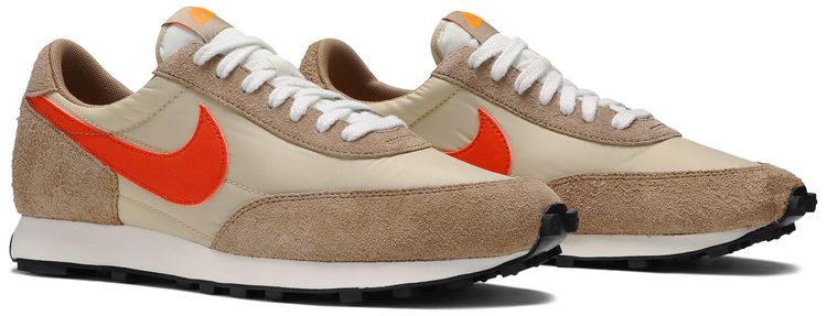 Nike Daybreak SP Vegas Gold