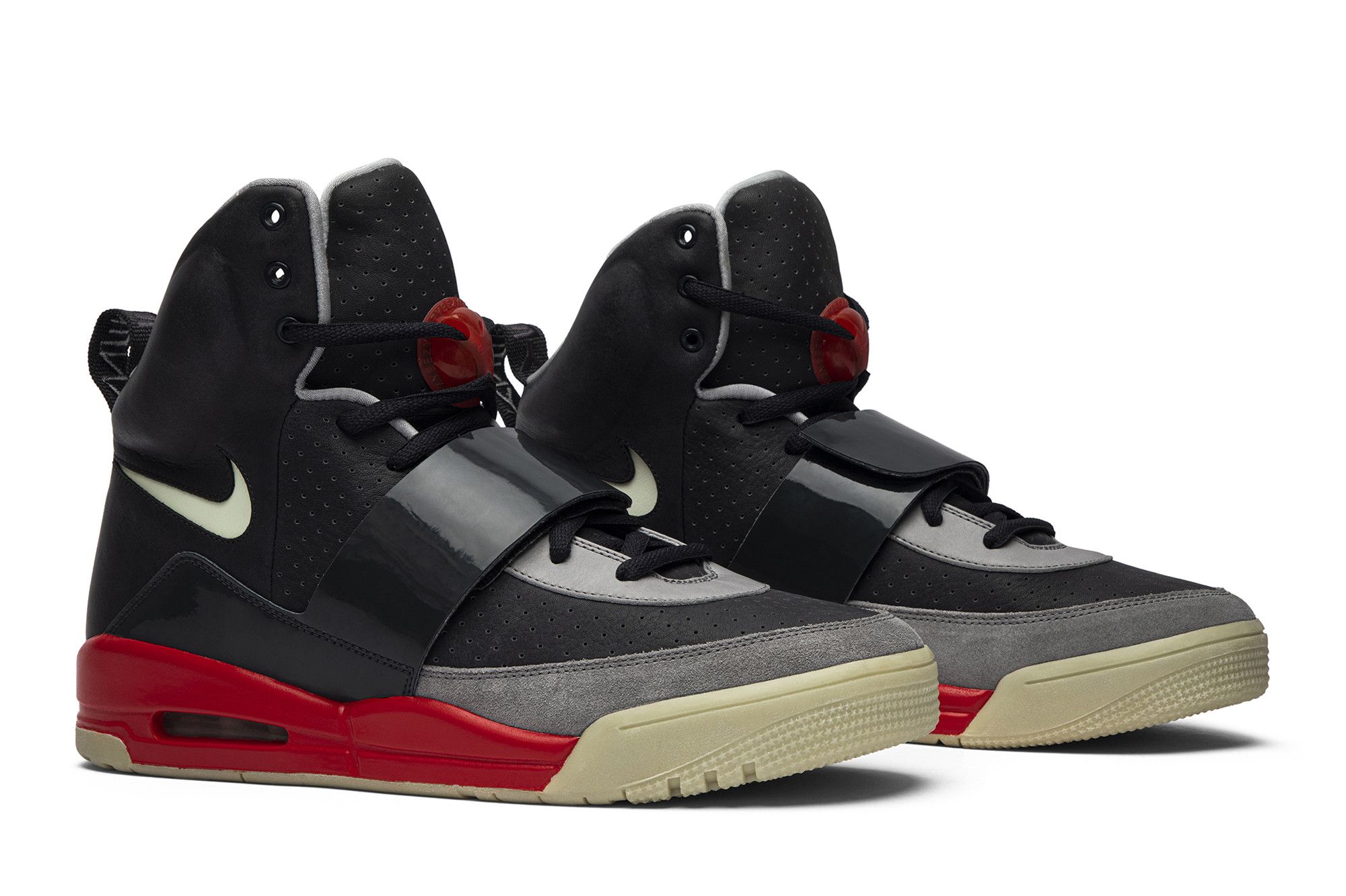Buy Air Yeezy Glow In The Dark Tour Sample FA08 URBAN 707 131895 GOAT
